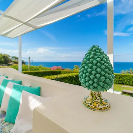 Vittoria - Waterfront House *