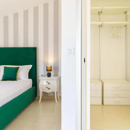 Vittoria - Waterfront House Vila *